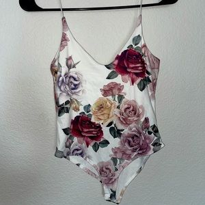 Gaze floral body suit size small